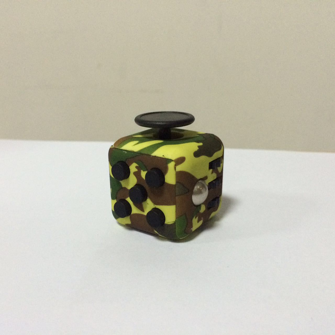 Fidget Cube Stress Relieve Toy - SensoryFun.com