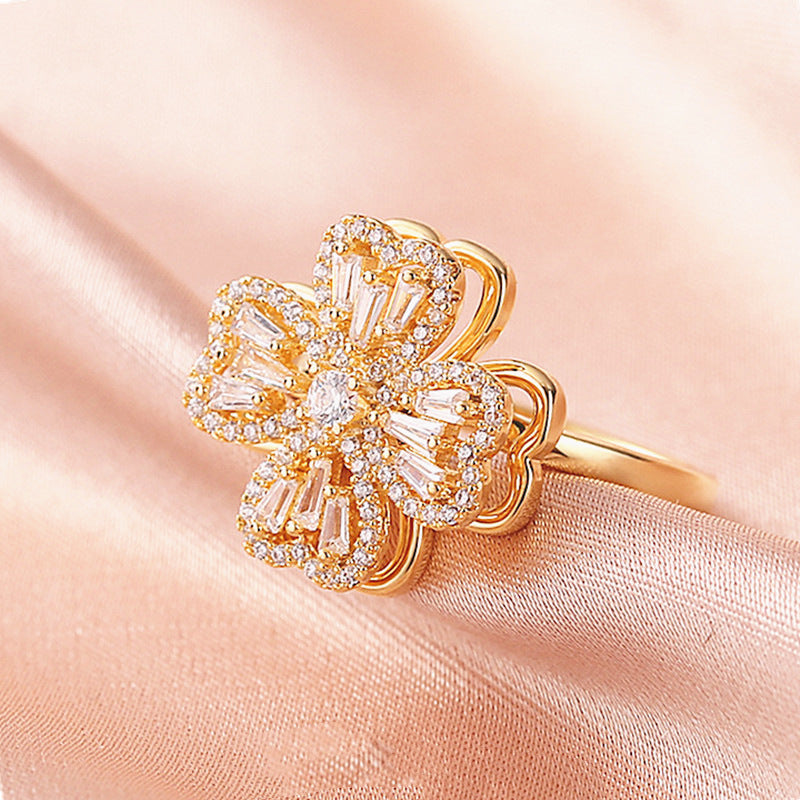 Copper Micro-Inlaid 360° Rotatable Four-leaf Clover Ring Personalized Design