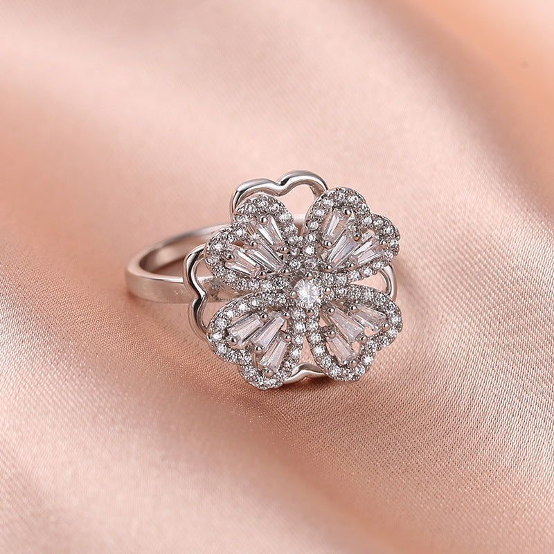 Copper Micro-Inlaid 360° Rotatable Four-leaf Clover Ring Personalized Design