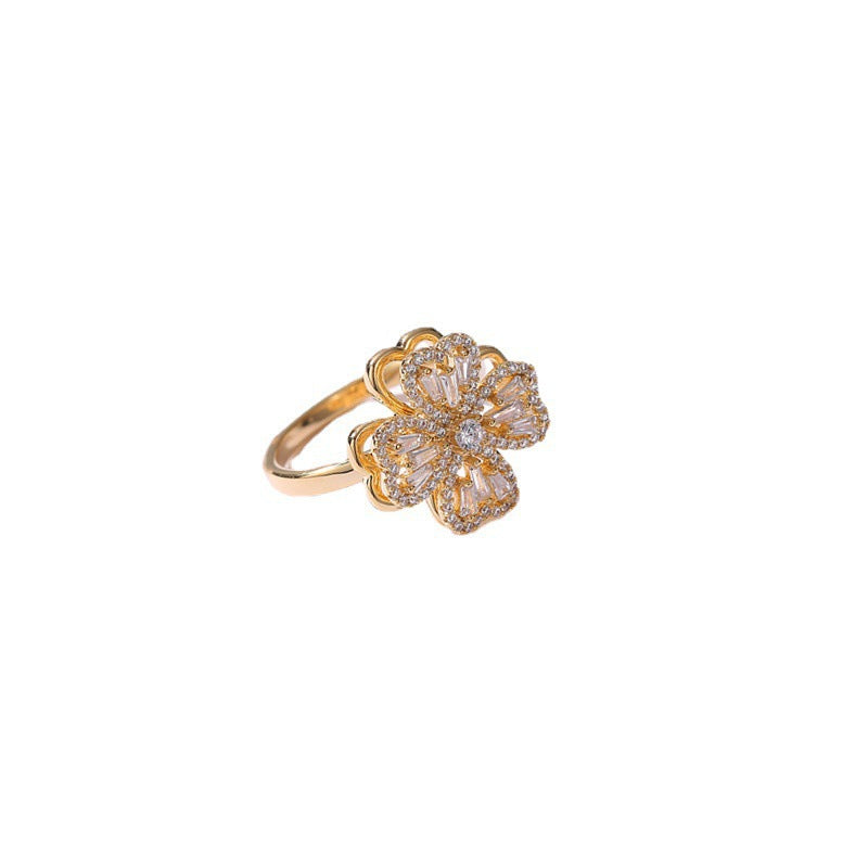 Copper Micro-Inlaid 360° Rotatable Four-leaf Clover Ring Personalized Design Decompression
