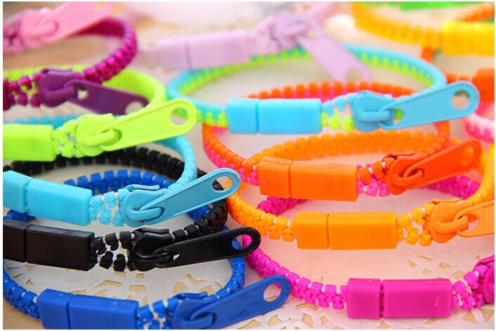Rainbow-Colored Zipper Bracelet - SensoryFun.com